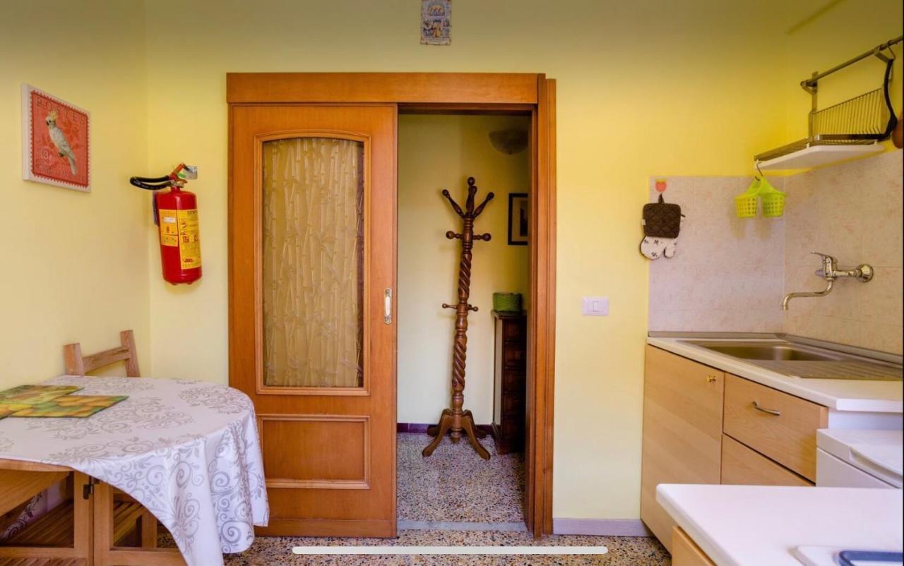 Casa Vacanze "Il Vaticano A 2 Passi" Rome Exterior photo