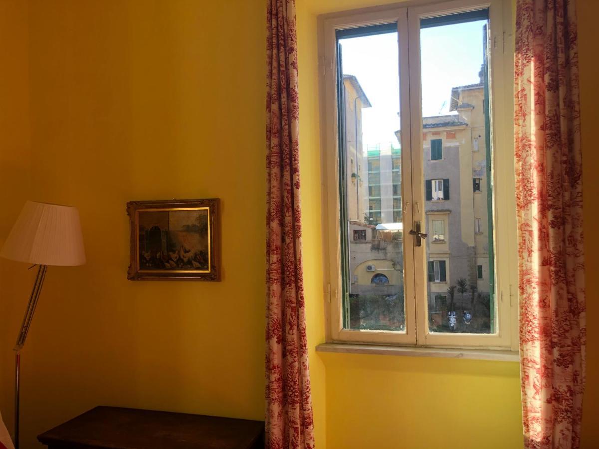 Casa Vacanze "Il Vaticano A 2 Passi" Rome Exterior photo