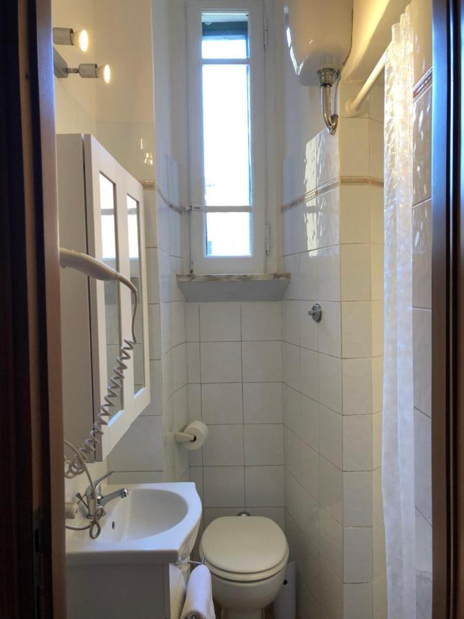 Casa Vacanze "Il Vaticano A 2 Passi" Rome Exterior photo